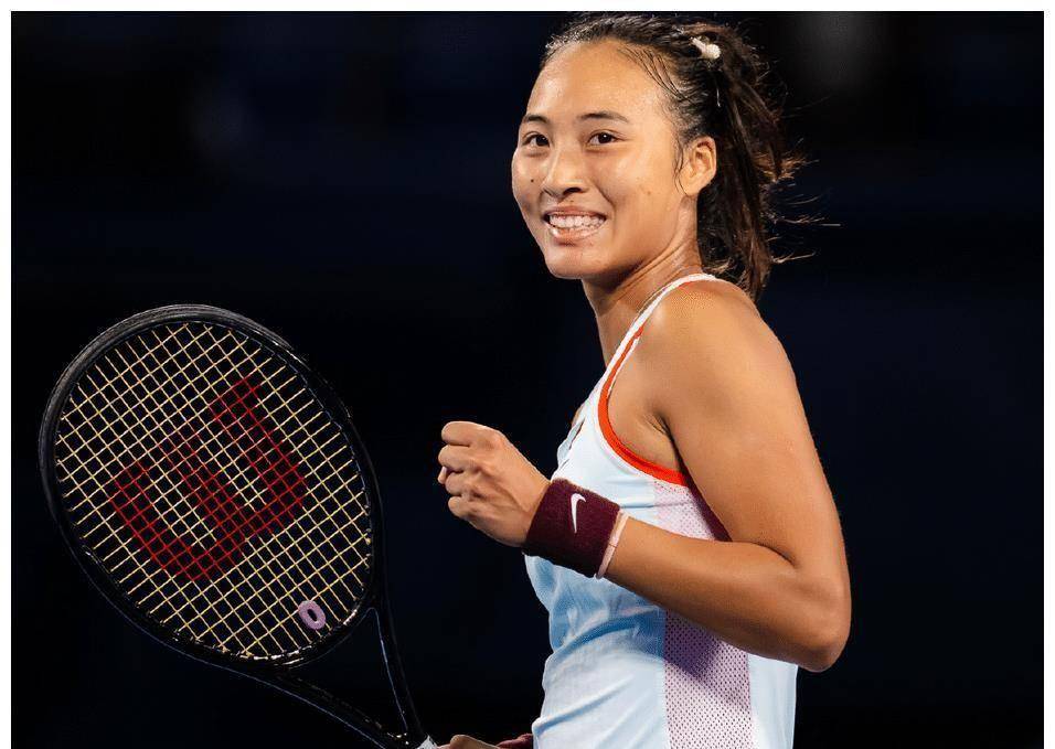 开云体育-德罗巴在雄鹿比赛中出色防守，刷新纪录引发热议！